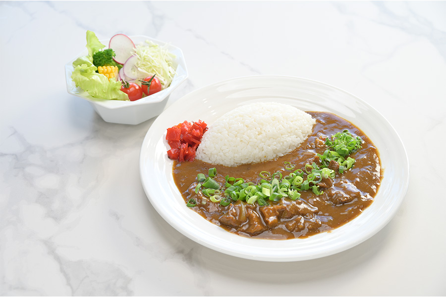 牛すじネギカレー(サラダ付)